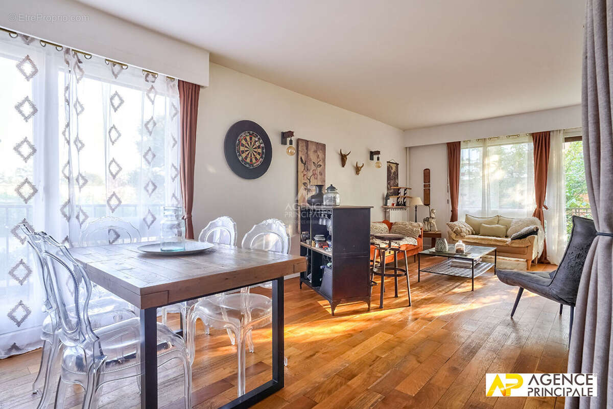 Appartement à MAISONS-LAFFITTE