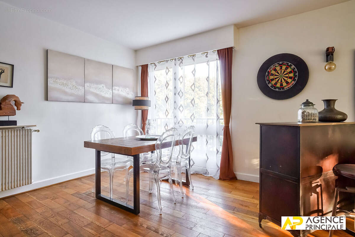 Appartement à MAISONS-LAFFITTE