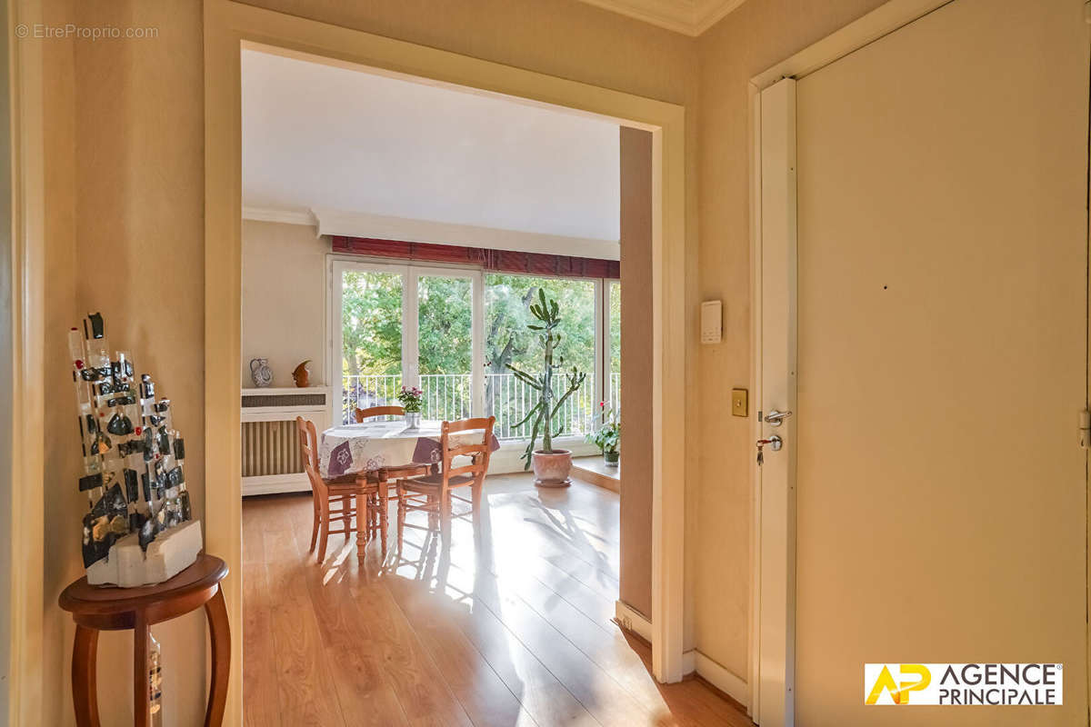 Appartement à MAISONS-LAFFITTE