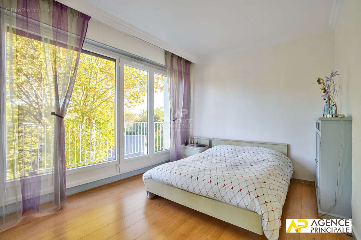 Appartement à MAISONS-LAFFITTE