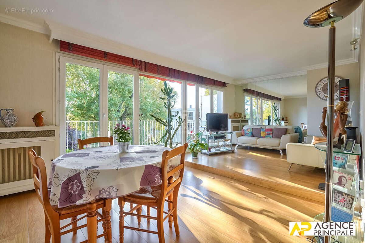 Appartement à MAISONS-LAFFITTE