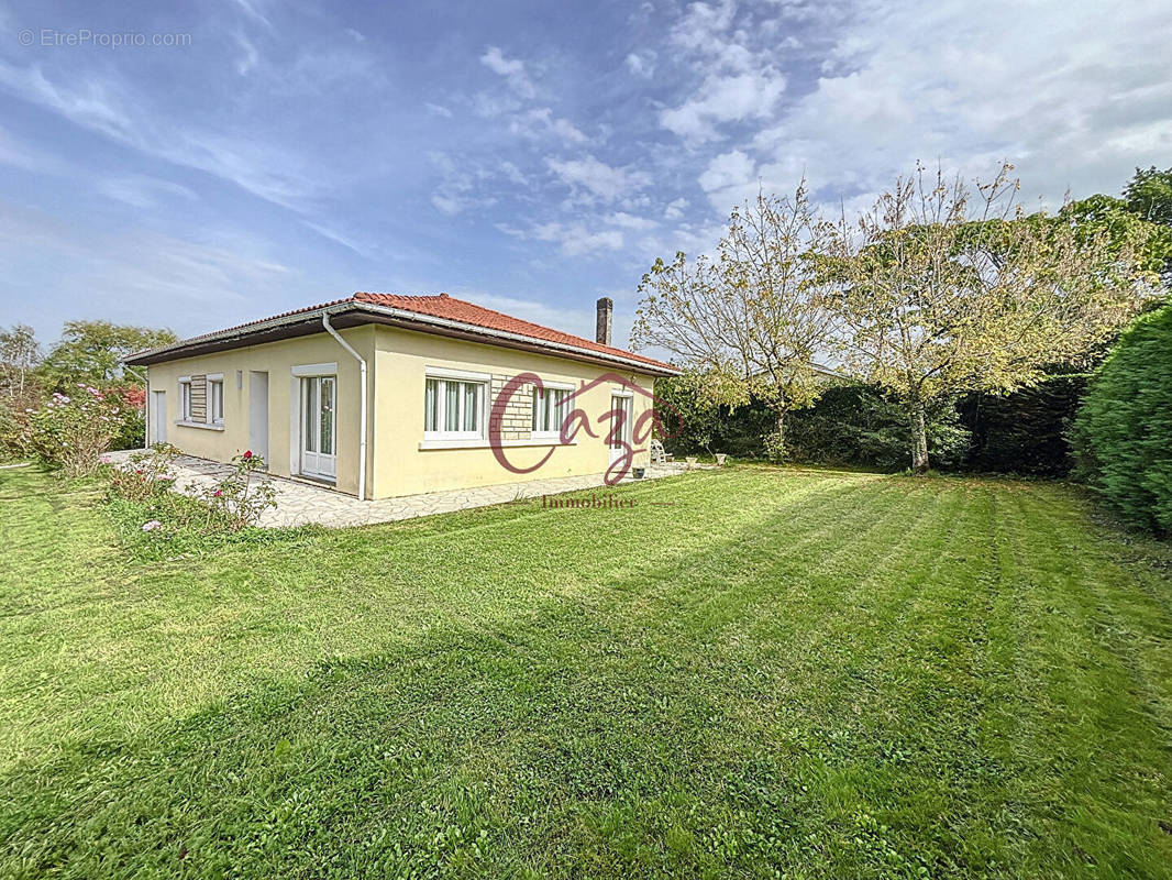 Maison à CARIGNAN-DE-BORDEAUX