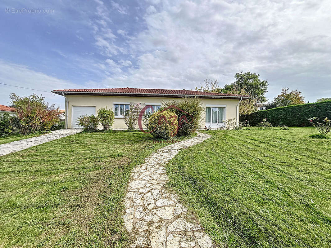 Maison à CARIGNAN-DE-BORDEAUX