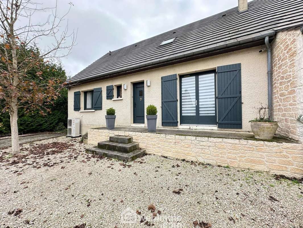 Découvrons l&#039;intérieur - Maison à MAUREGNY-EN-HAYE