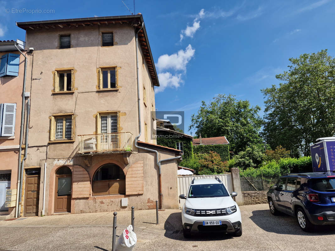 Maison à COUZON-AU-MONT-D&#039;OR