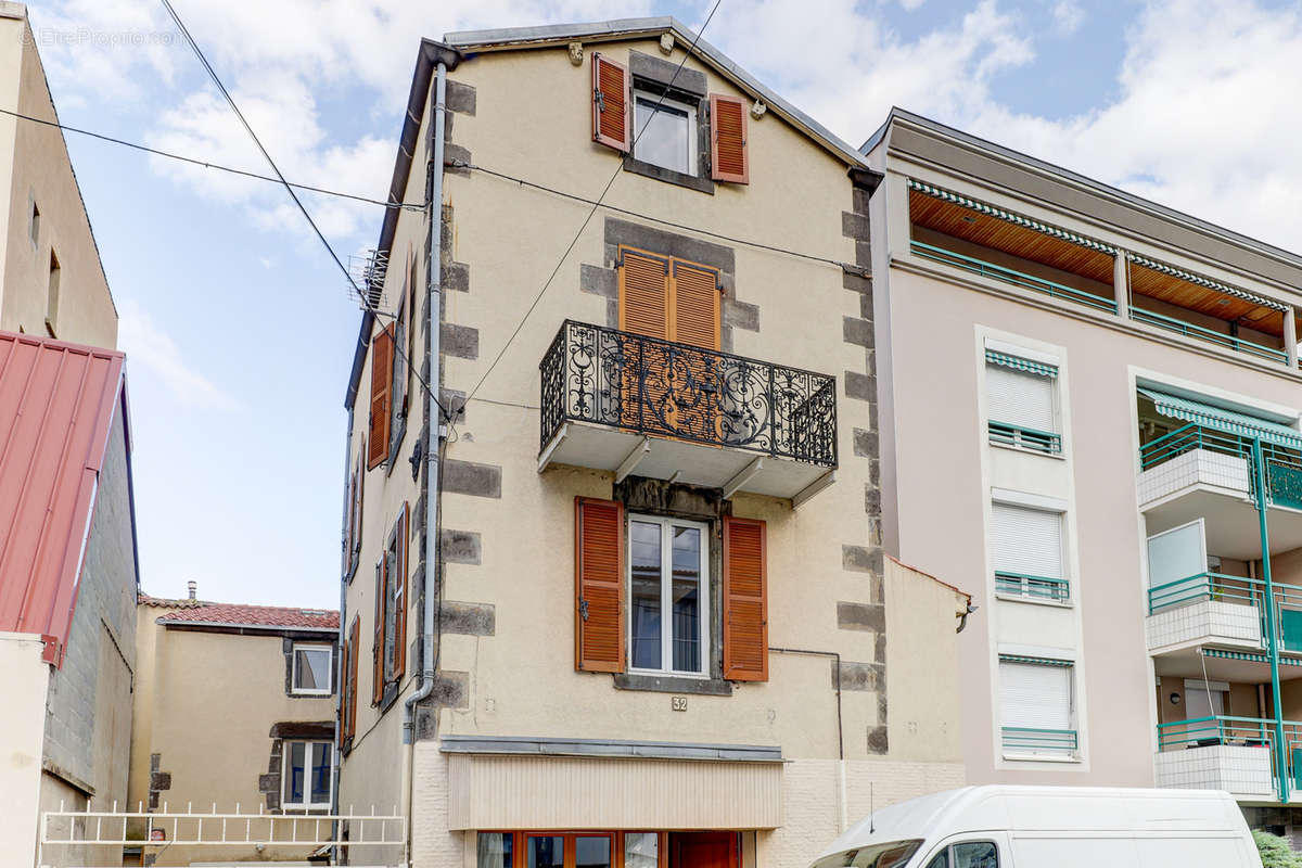 Maison à CLERMONT-FERRAND