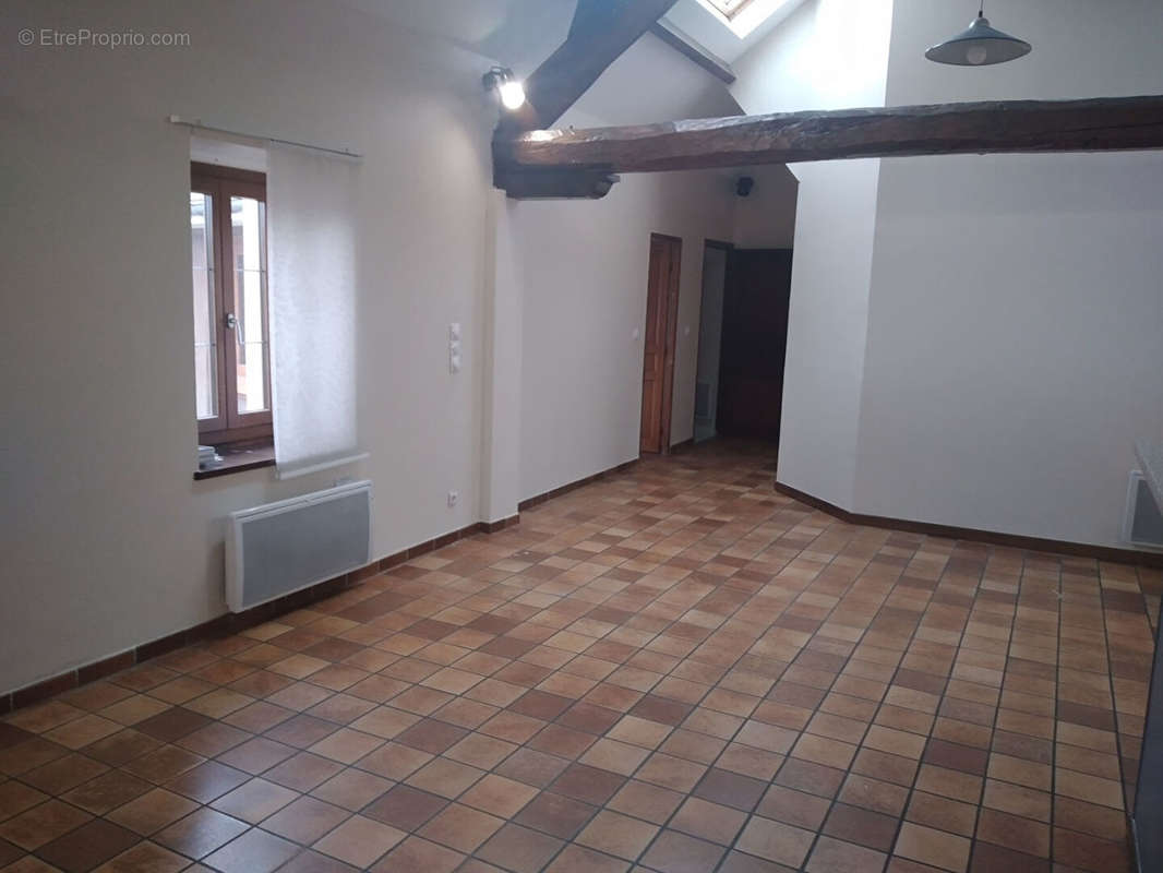 Appartement à MEZIERES-SUR-SEINE