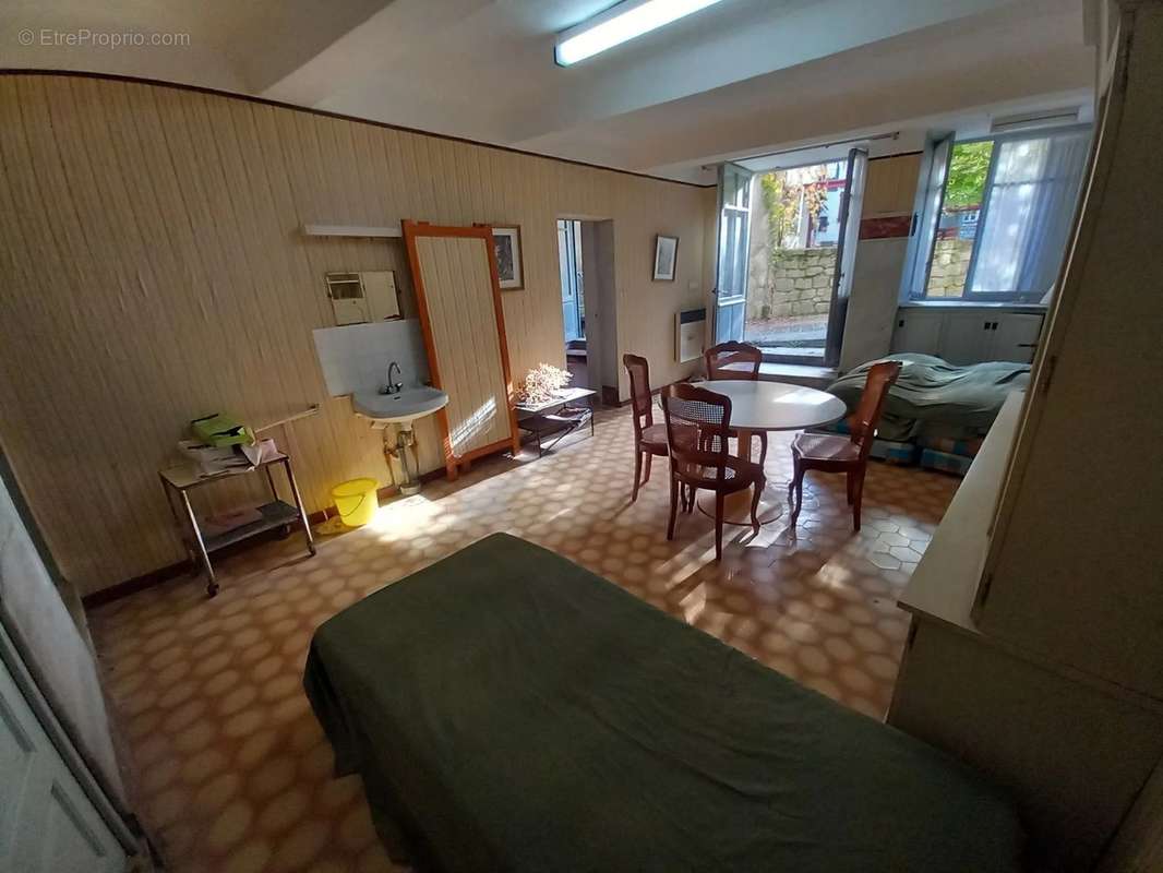 Appartement à ENTREVAUX