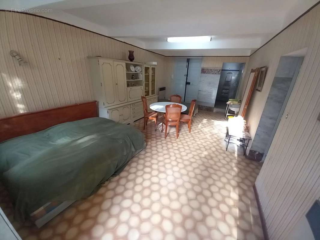 Appartement à ENTREVAUX