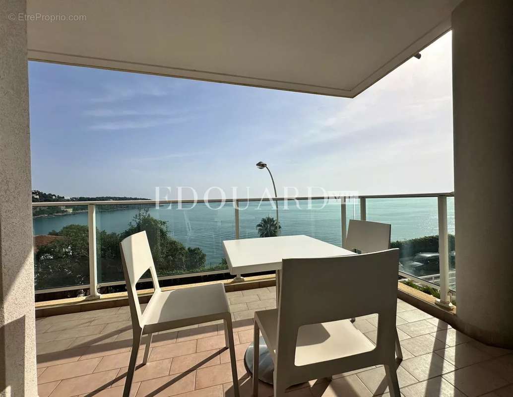 Appartement à ROQUEBRUNE-CAP-MARTIN