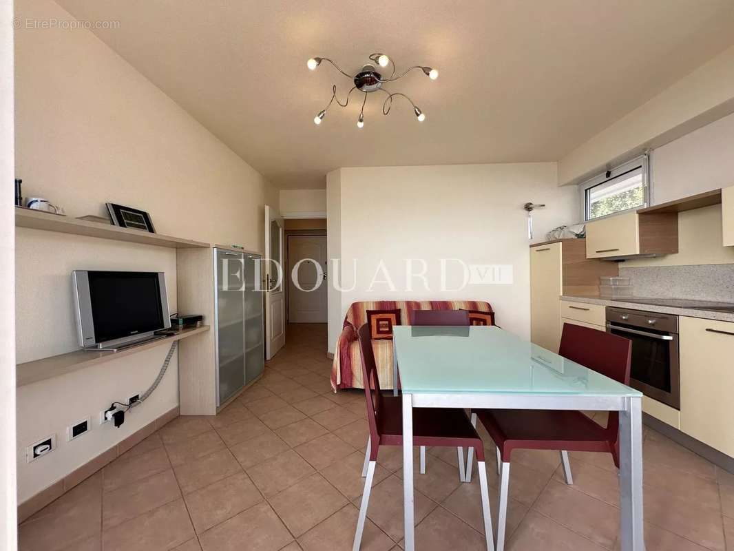 Appartement à ROQUEBRUNE-CAP-MARTIN