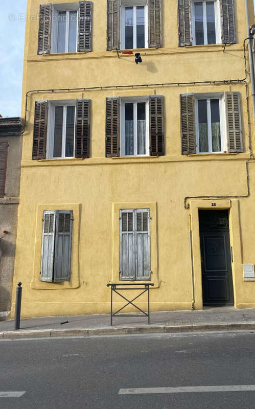 Appartement à MARSEILLE-3E