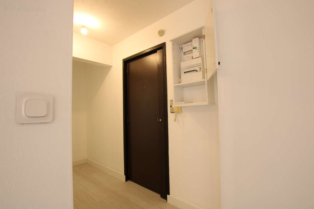 Appartement à MARSEILLE-3E