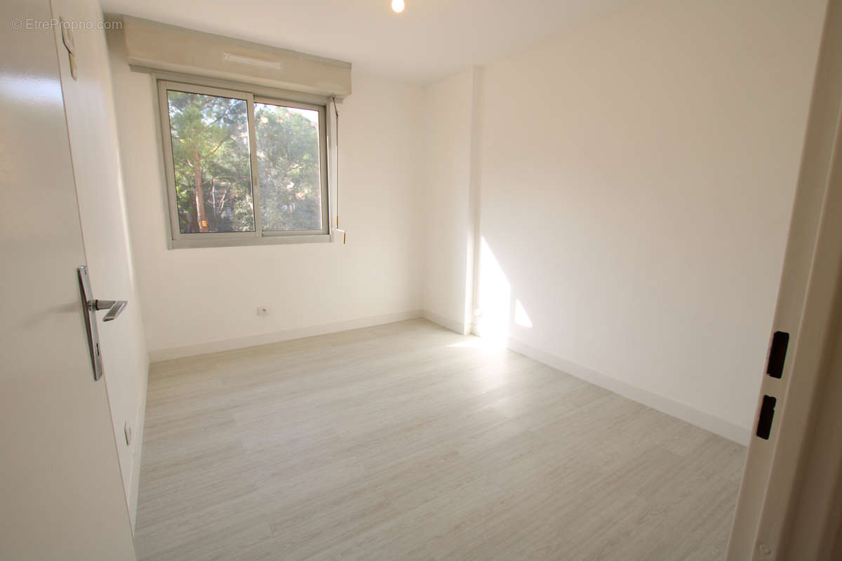 Appartement à MARSEILLE-3E