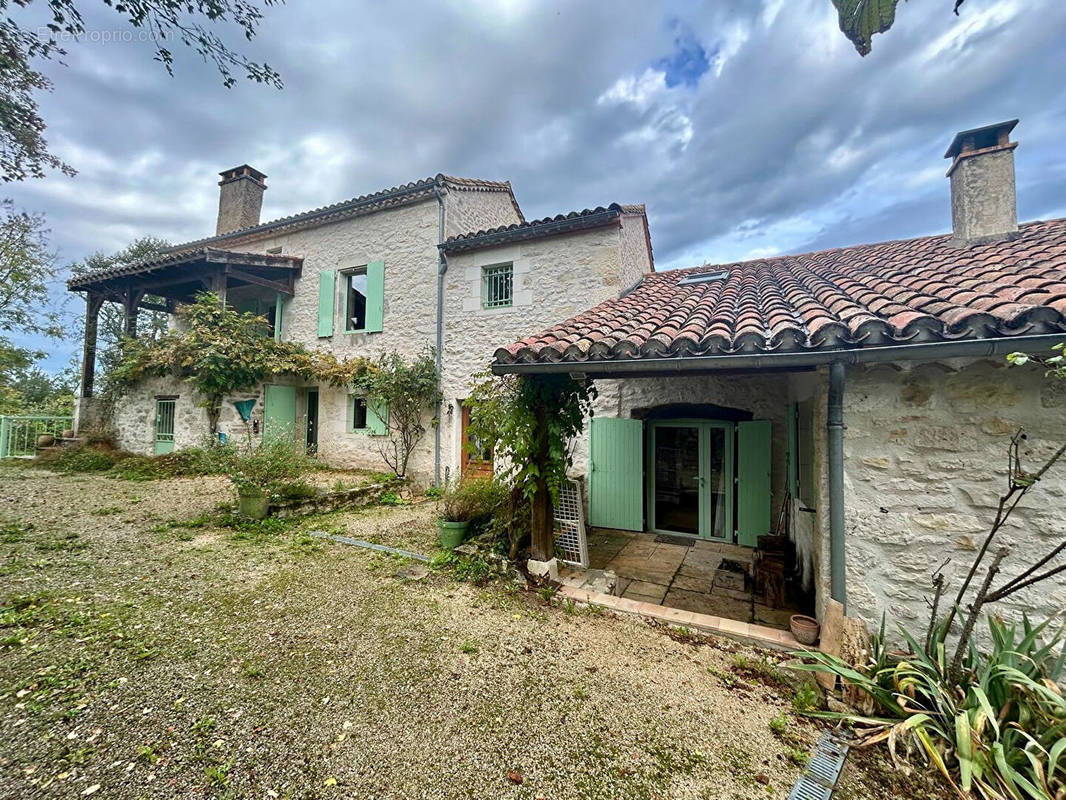 Maison à LE MONTAT