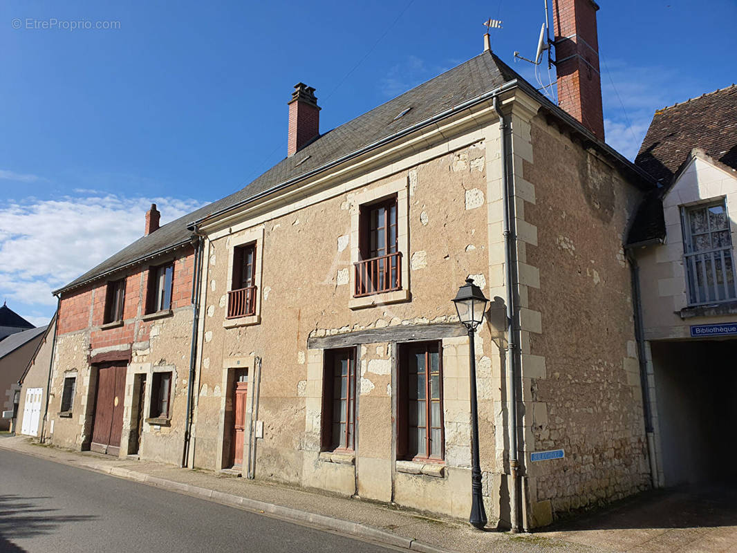 Maison à VILLENTROIS