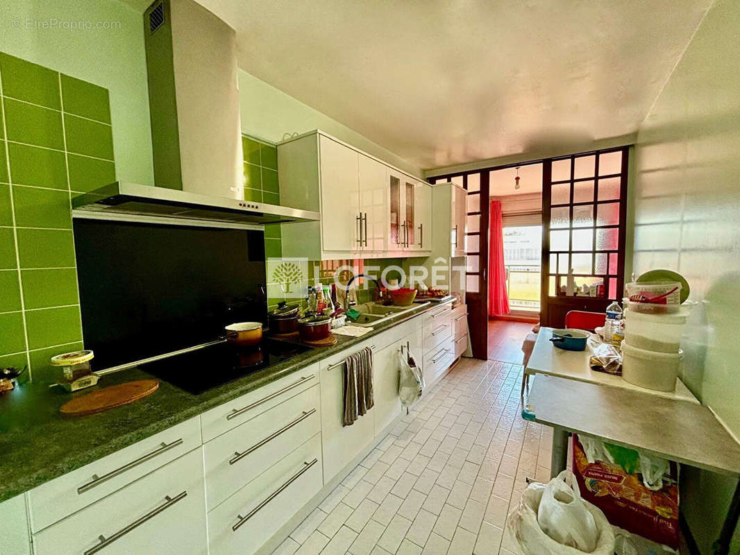 Appartement à MARSEILLE-2E