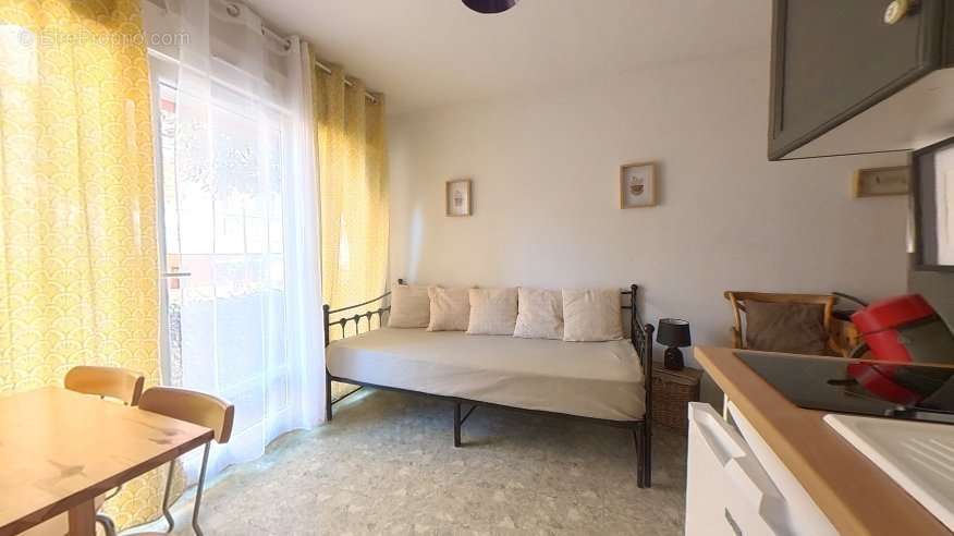 Appartement à LAMALOU-LES-BAINS