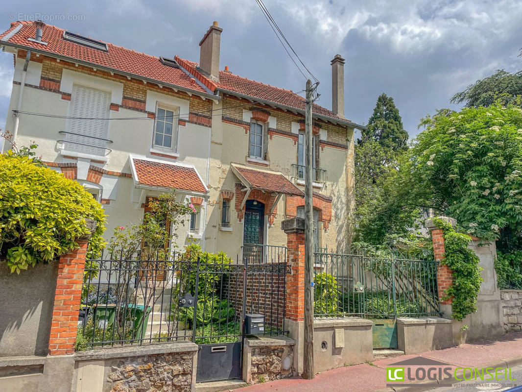 Maison à CHATILLON