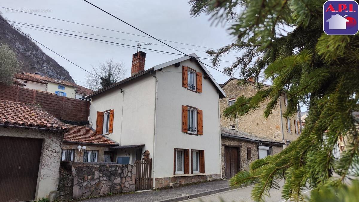 Maison à TARASCON-SUR-ARIEGE