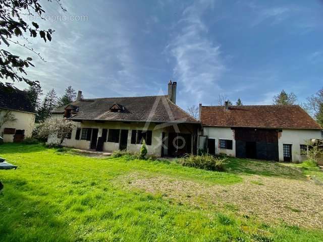 Maison à NEVOY