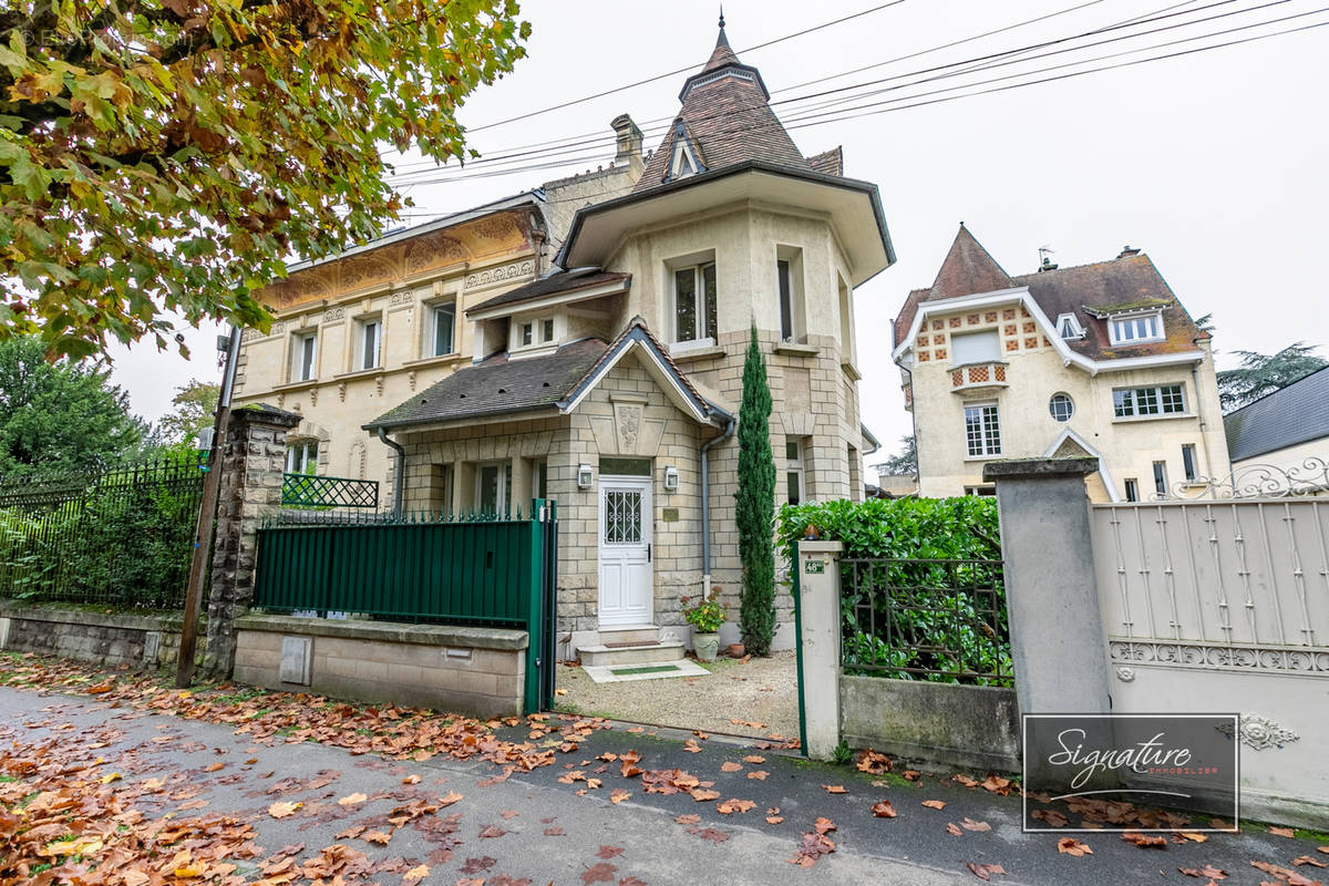 Maison à CHANTILLY