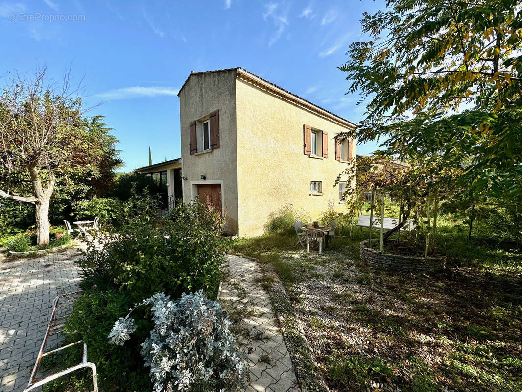 Maison à VAISON-LA-ROMAINE