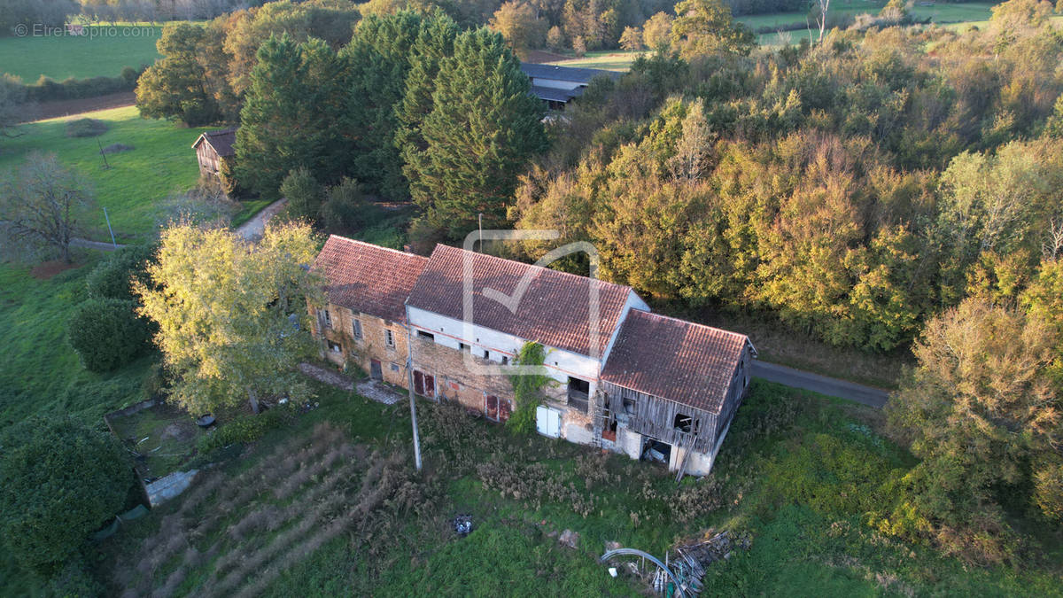 Maison à GOURDON