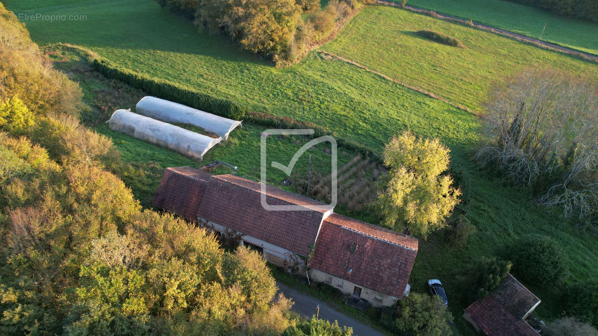 Maison à GOURDON