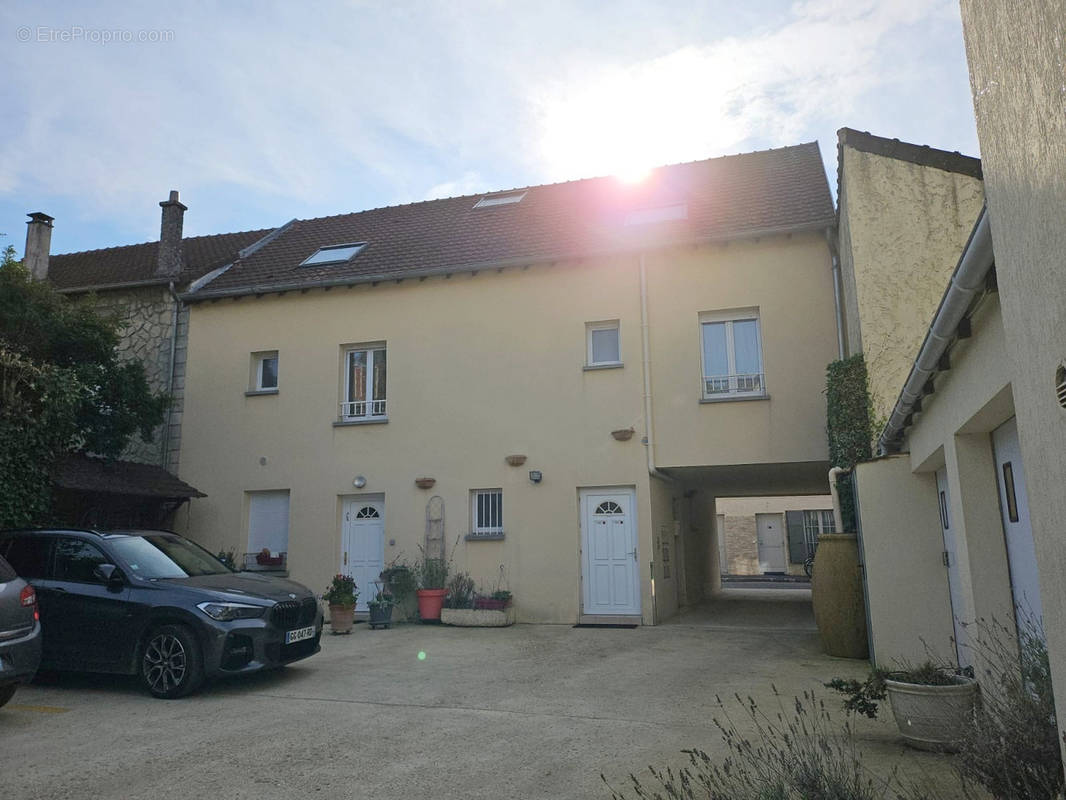 Appartement à BELLOY-EN-FRANCE