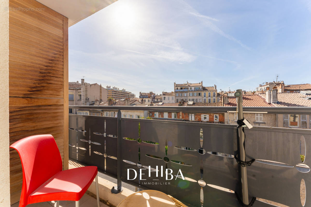 Appartement à MARSEILLE-5E