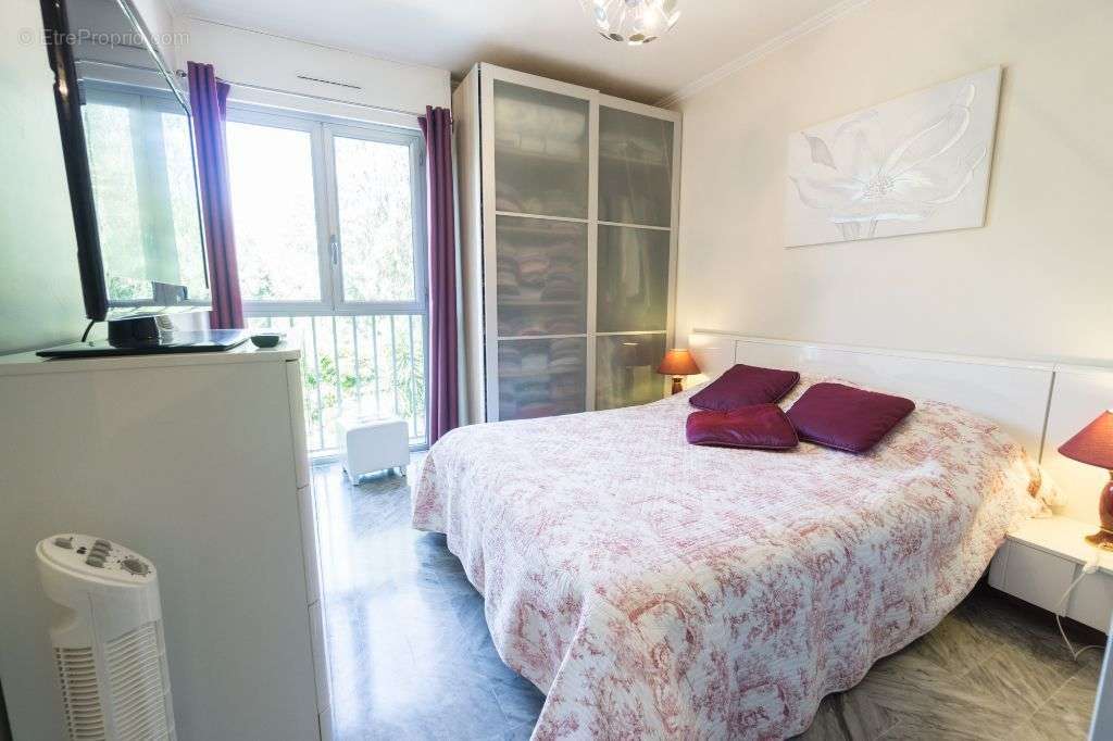 Appartement à MANDELIEU-LA-NAPOULE