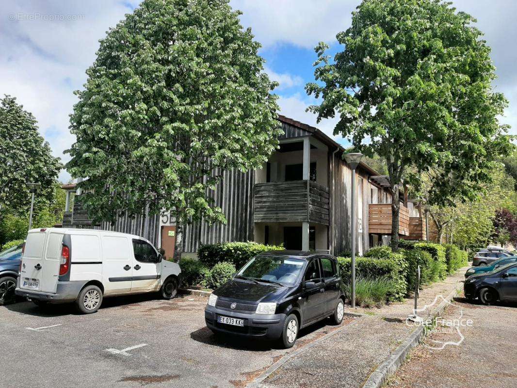 Appartement à LES EYZIES-DE-TAYAC-SIREUIL