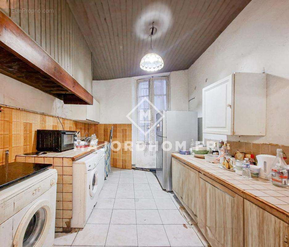 Appartement à MARSEILLE-1E