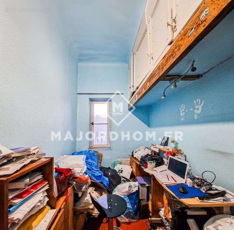 Appartement à MARSEILLE-1E