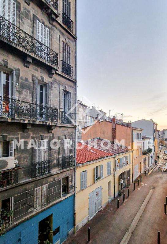 Appartement à MARSEILLE-1E