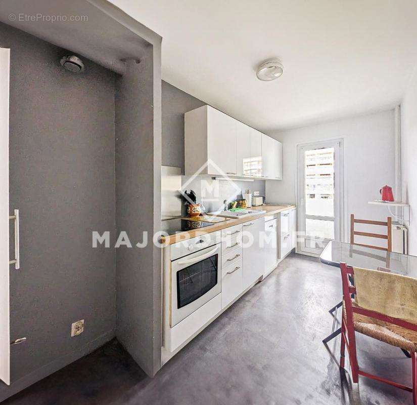 Appartement à MARSEILLE-12E