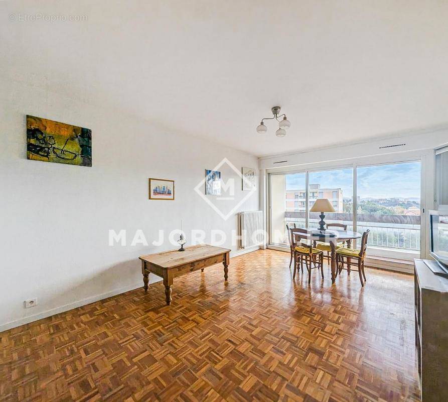 Appartement à MARSEILLE-12E