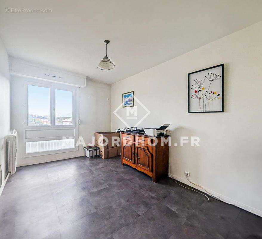 Appartement à MARSEILLE-12E