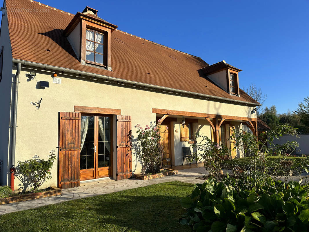 Maison à GERMIGNY-L&#039;EVEQUE