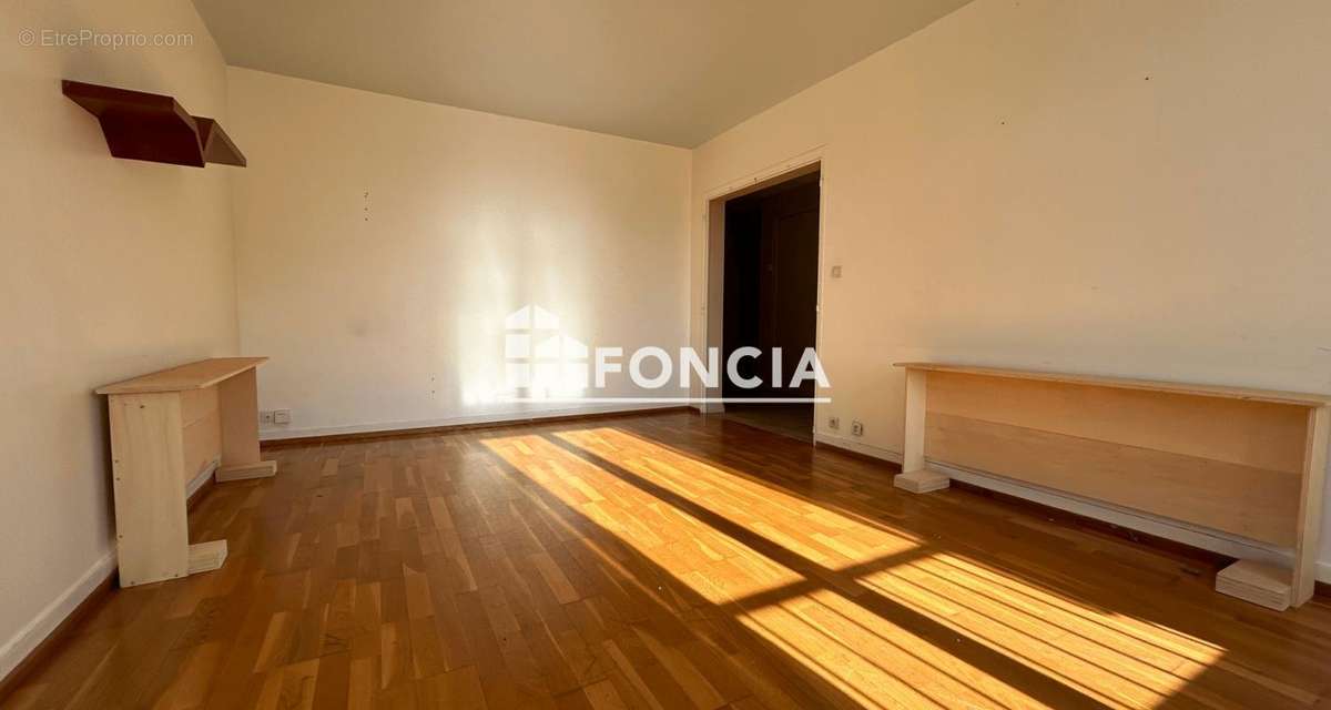 Appartement à LUCE