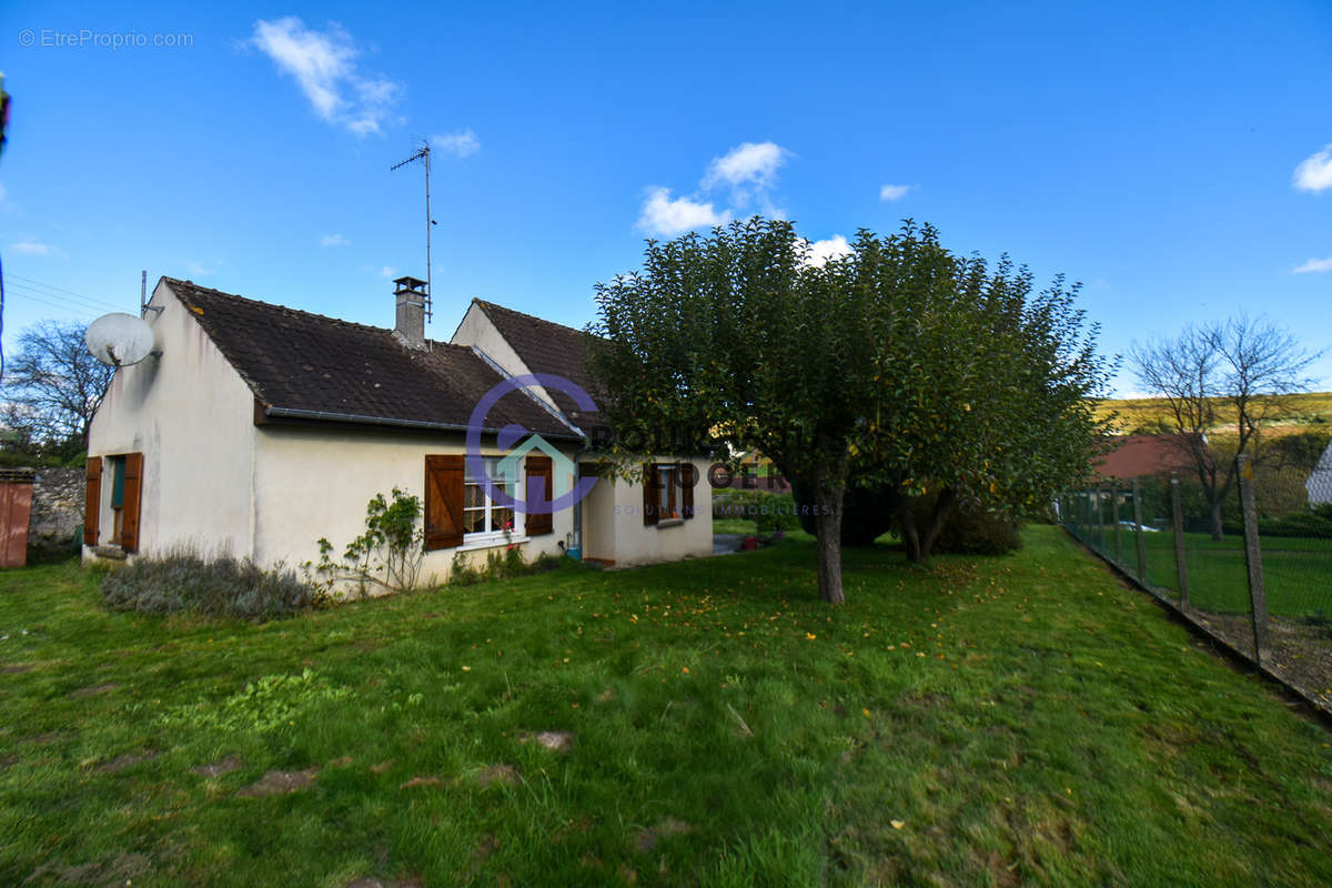 Maison à ESSOMES-SUR-MARNE