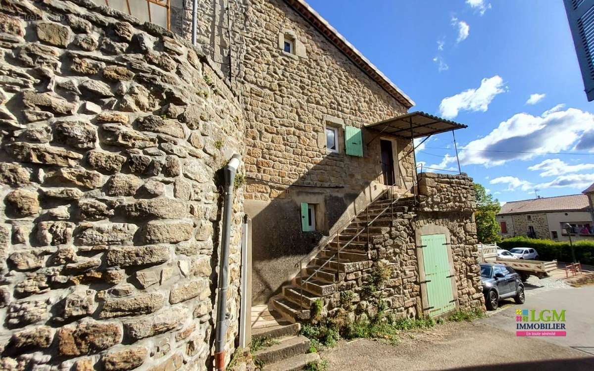 Maison à SAINT-PAUL-LE-JEUNE