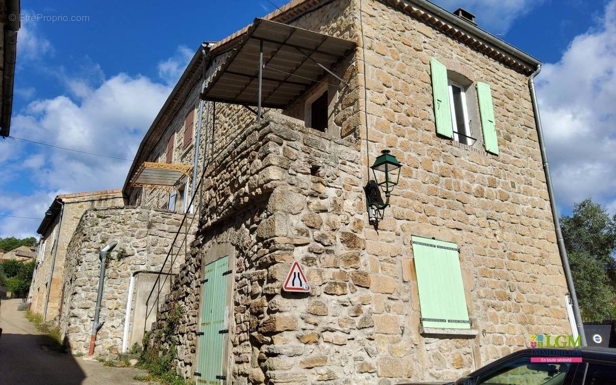 Maison à SAINT-PAUL-LE-JEUNE