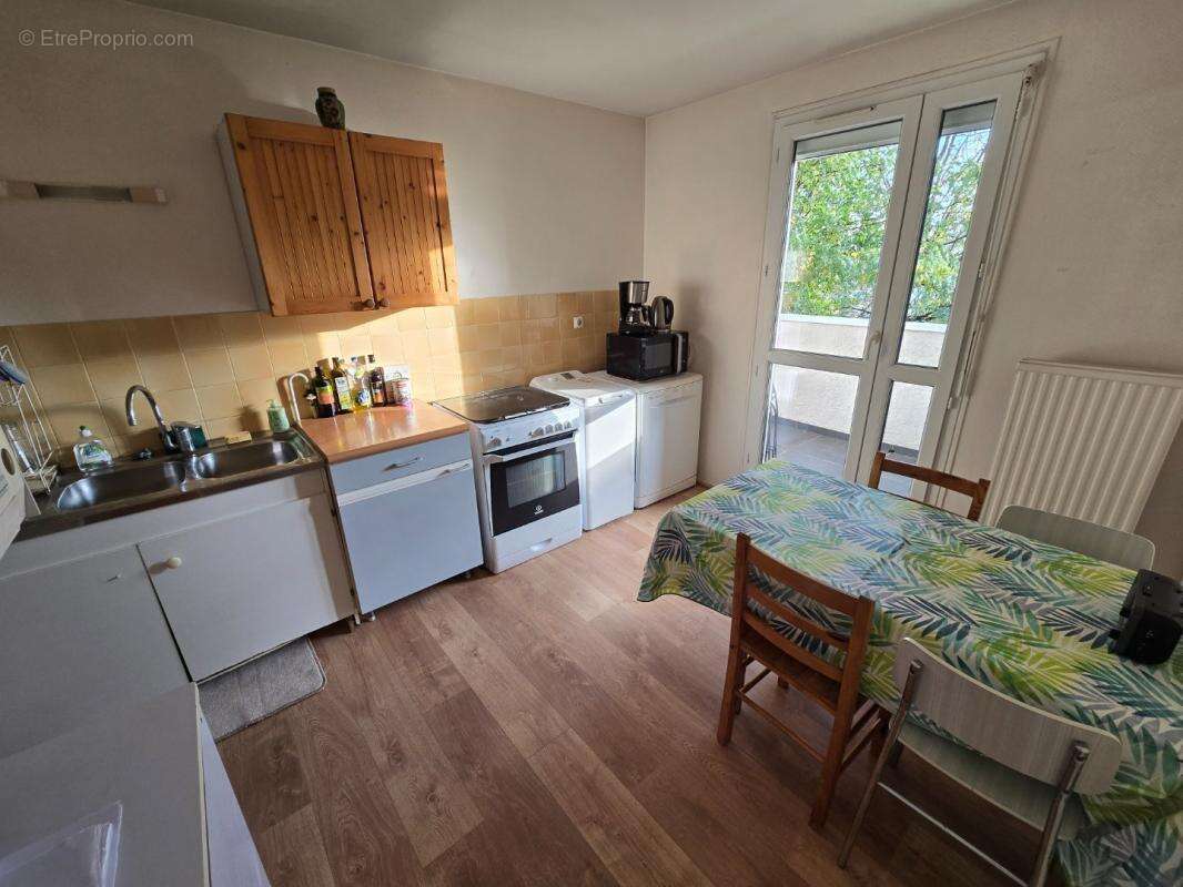 Appartement à SAINT-ETIENNE