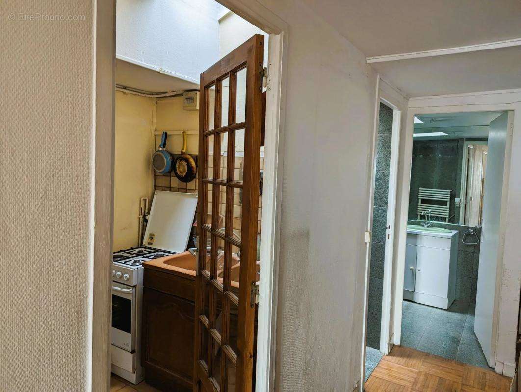 Appartement à PARIS-2E