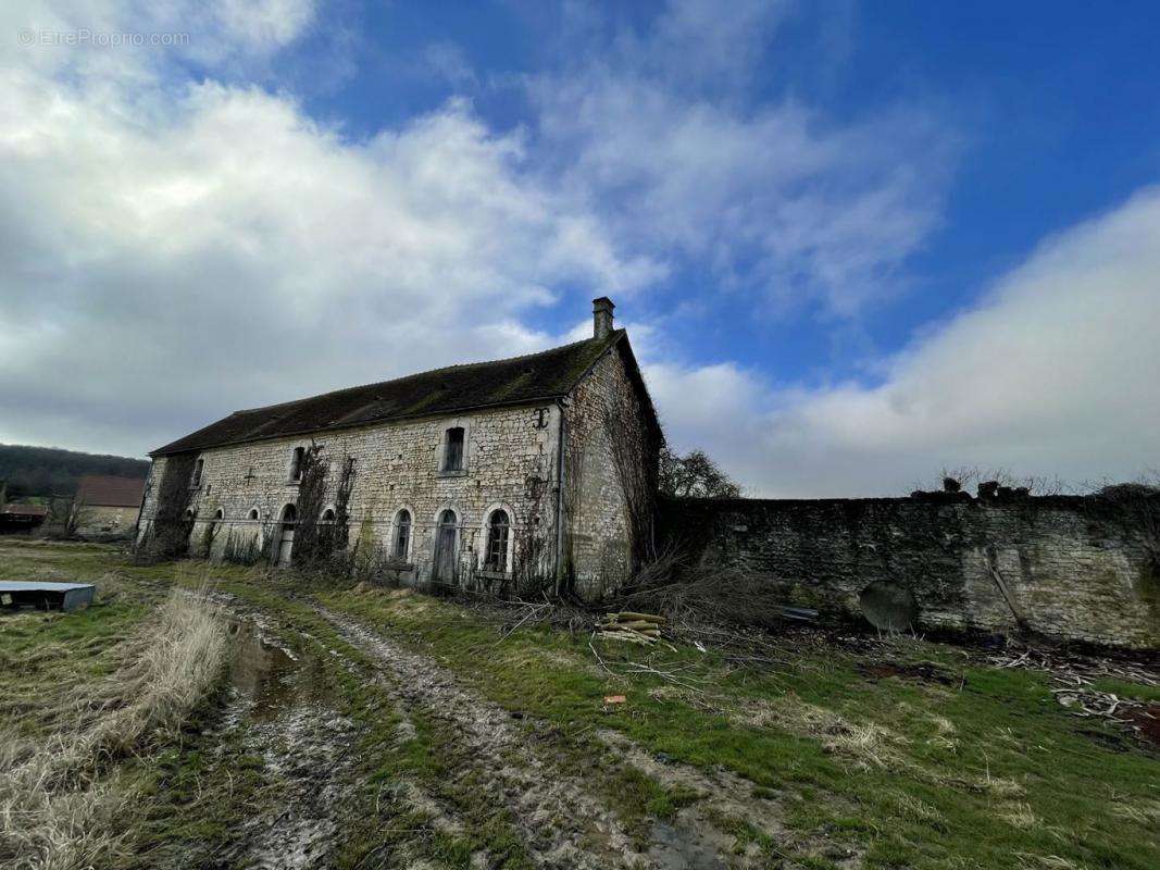 Maison à LE GUE-DE-LA-CHAINE