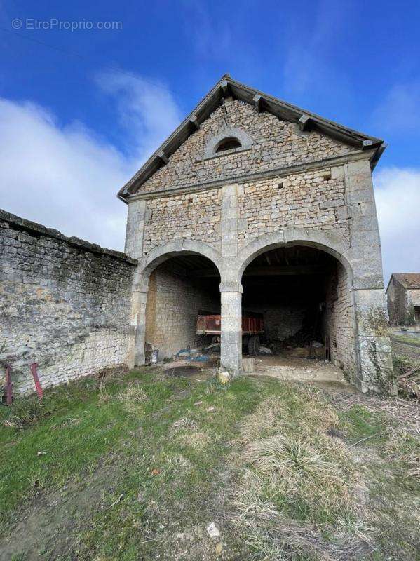 Maison à LE GUE-DE-LA-CHAINE