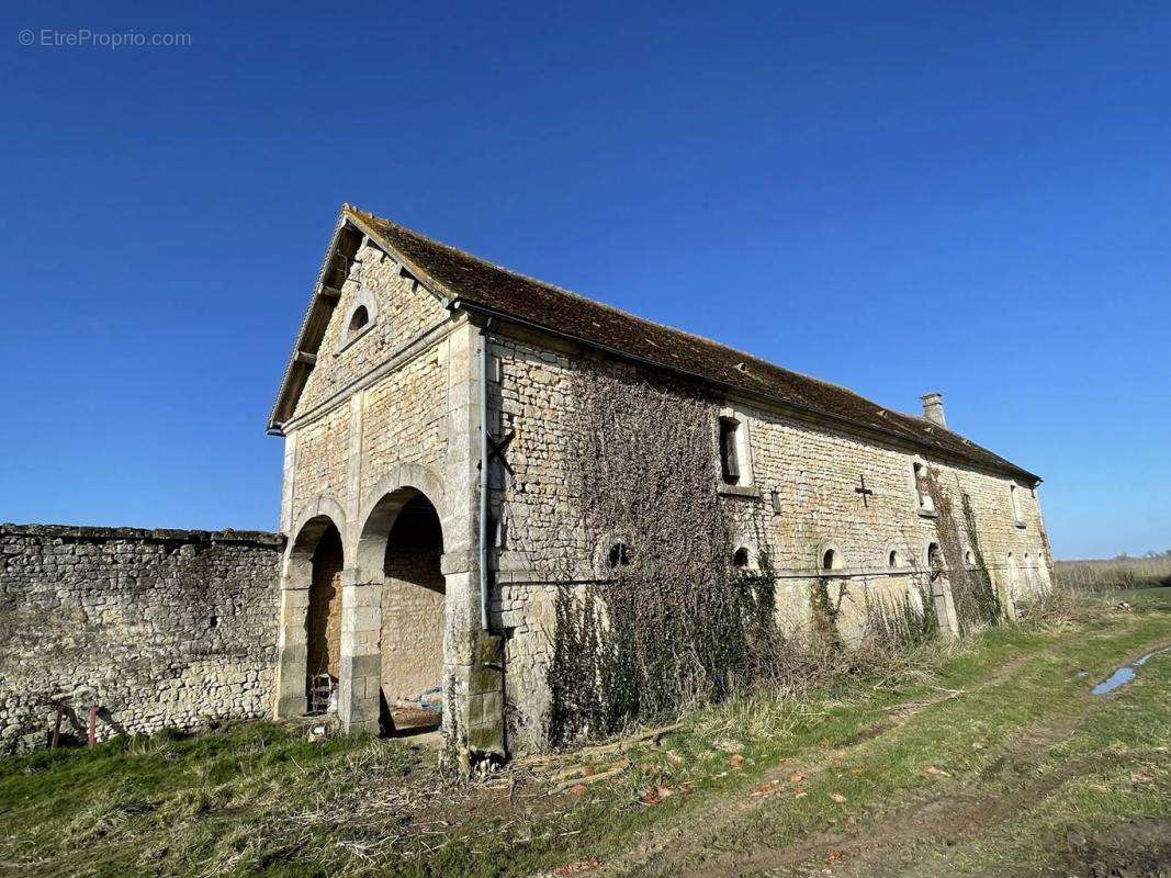 Maison à LE GUE-DE-LA-CHAINE