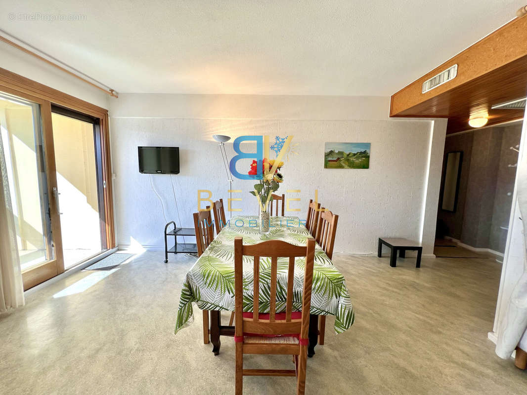 Appartement à LE CHATEL